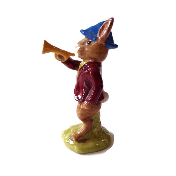 Royal Doulton Bunnykins Rise and Shine 1974 Bunny with Bugle Horn   3086 - Picture 6 of 7